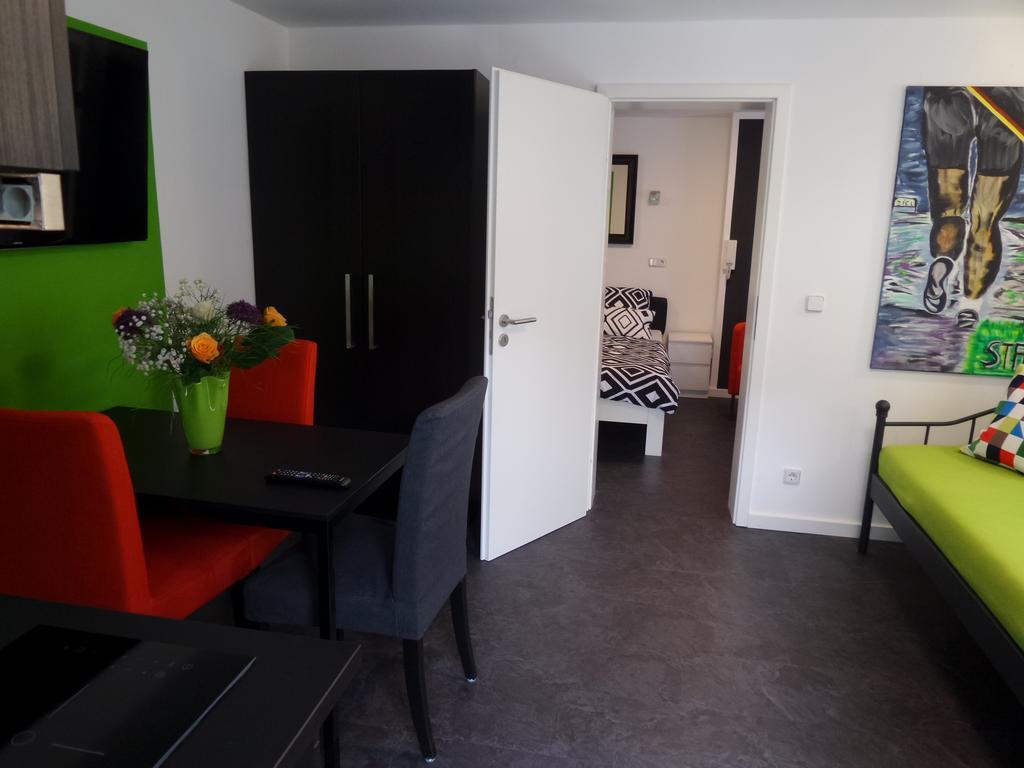 Apartment Rhein Main Hochheim am Main Esterno foto