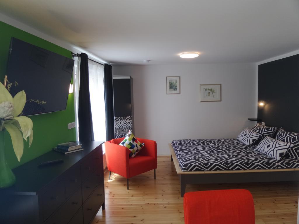 Apartment Rhein Main Hochheim am Main Esterno foto